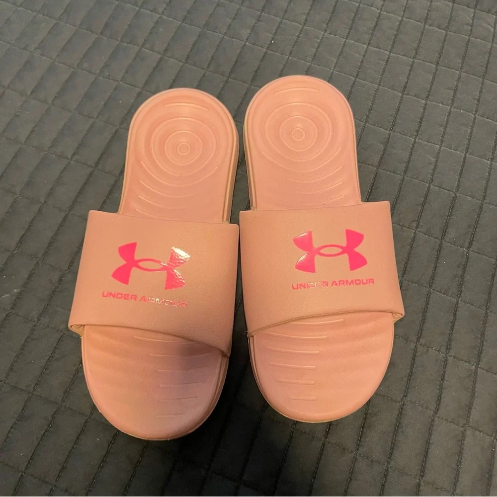Under Armour Pink Slide Sandals. Women’s size 10. VGUC. Summer beach - Picture 3 of 10